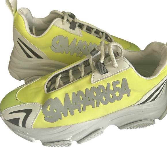 Madden Possession Sneaker in a size 9.5 color lime and yellow - Picture 2 of 7